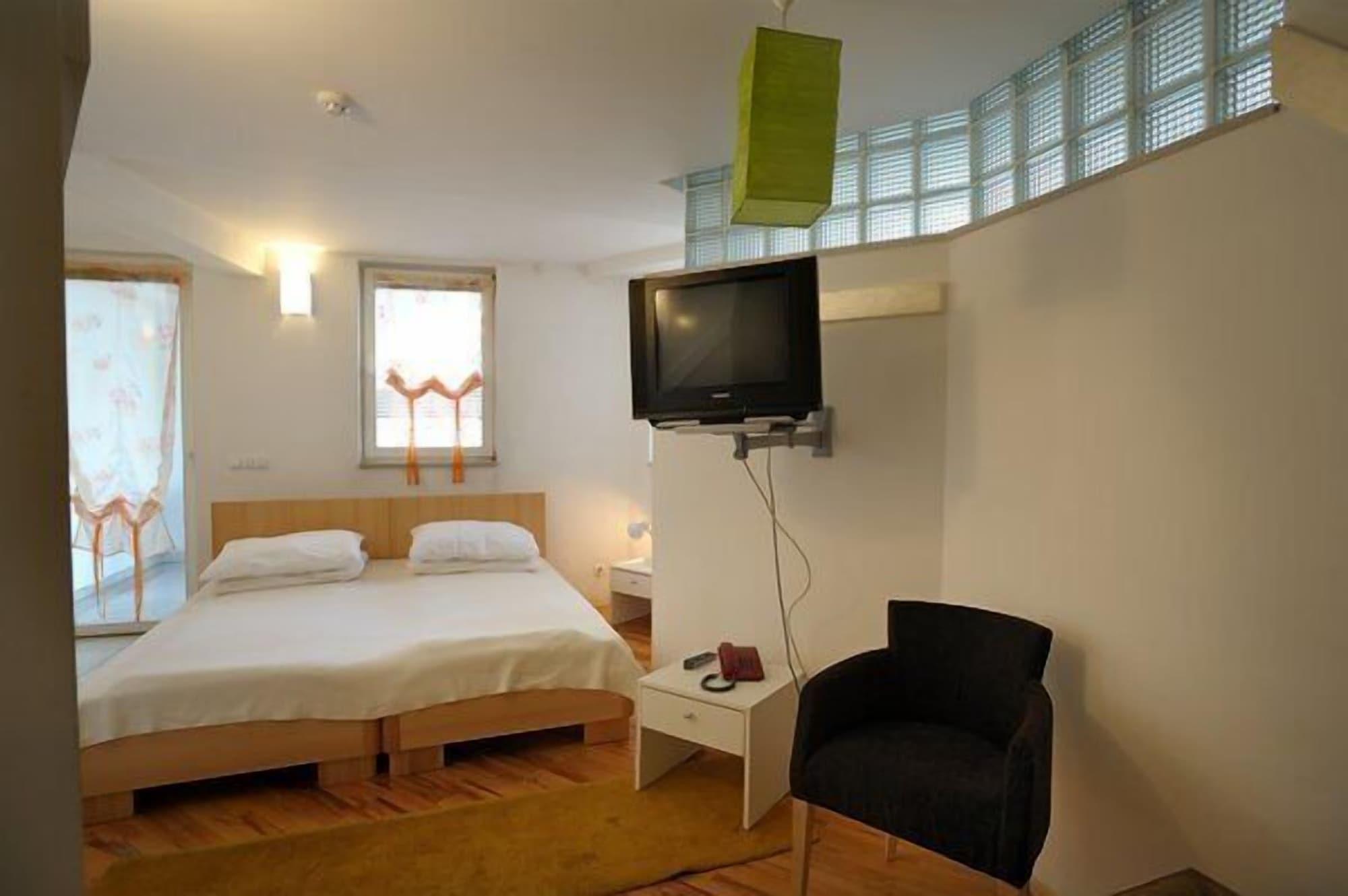 Hotel Hayat SJJ Extérieur photo